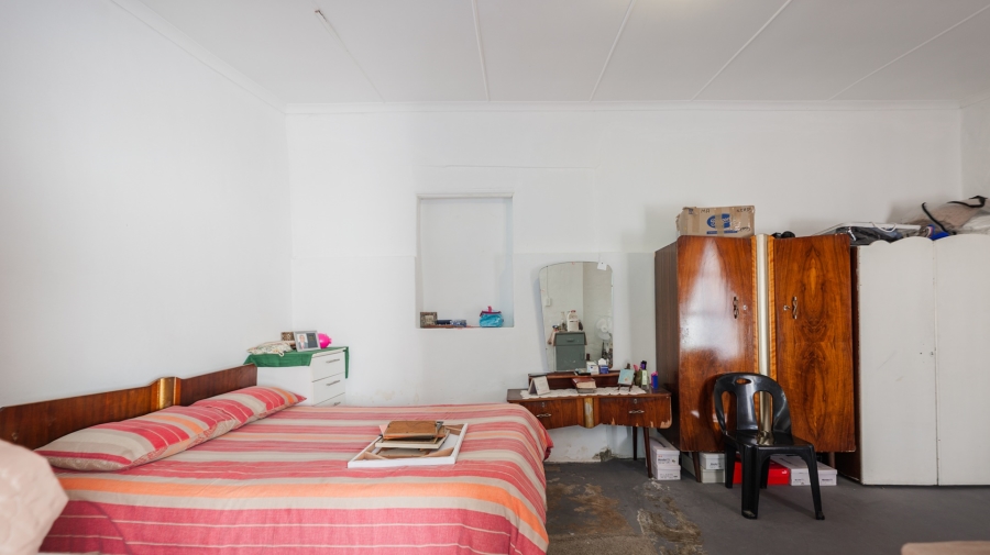5 Bedroom Property for Sale in Napier Western Cape